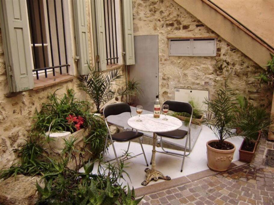 Apartment A8 - 2 Bdr Duplex Remparts Heart Of Old